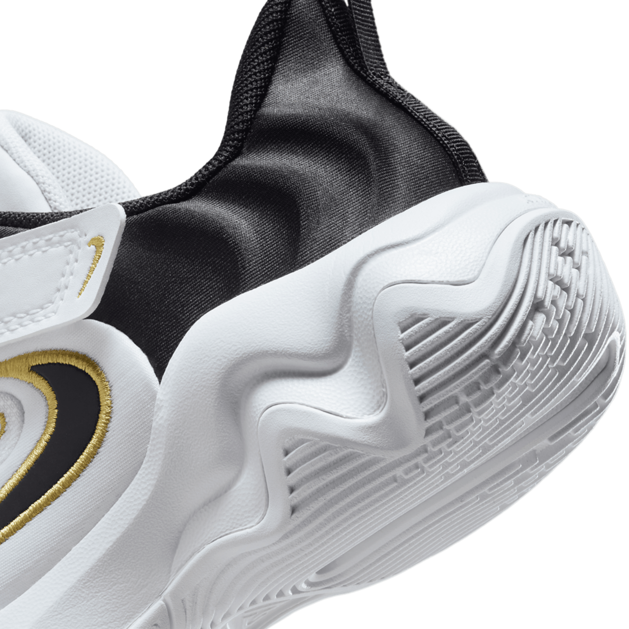 Nike Giannis Immortality 4 Image 8 of 9. Tap to open photo gallery.