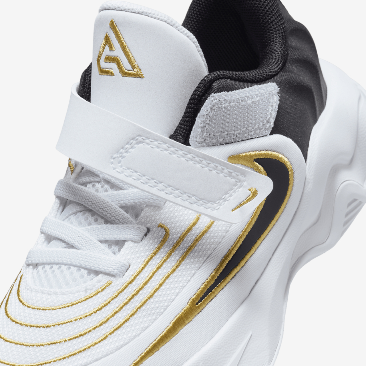 Nike Giannis Immortality 4 Image 9 of 9. Tap to open photo gallery.