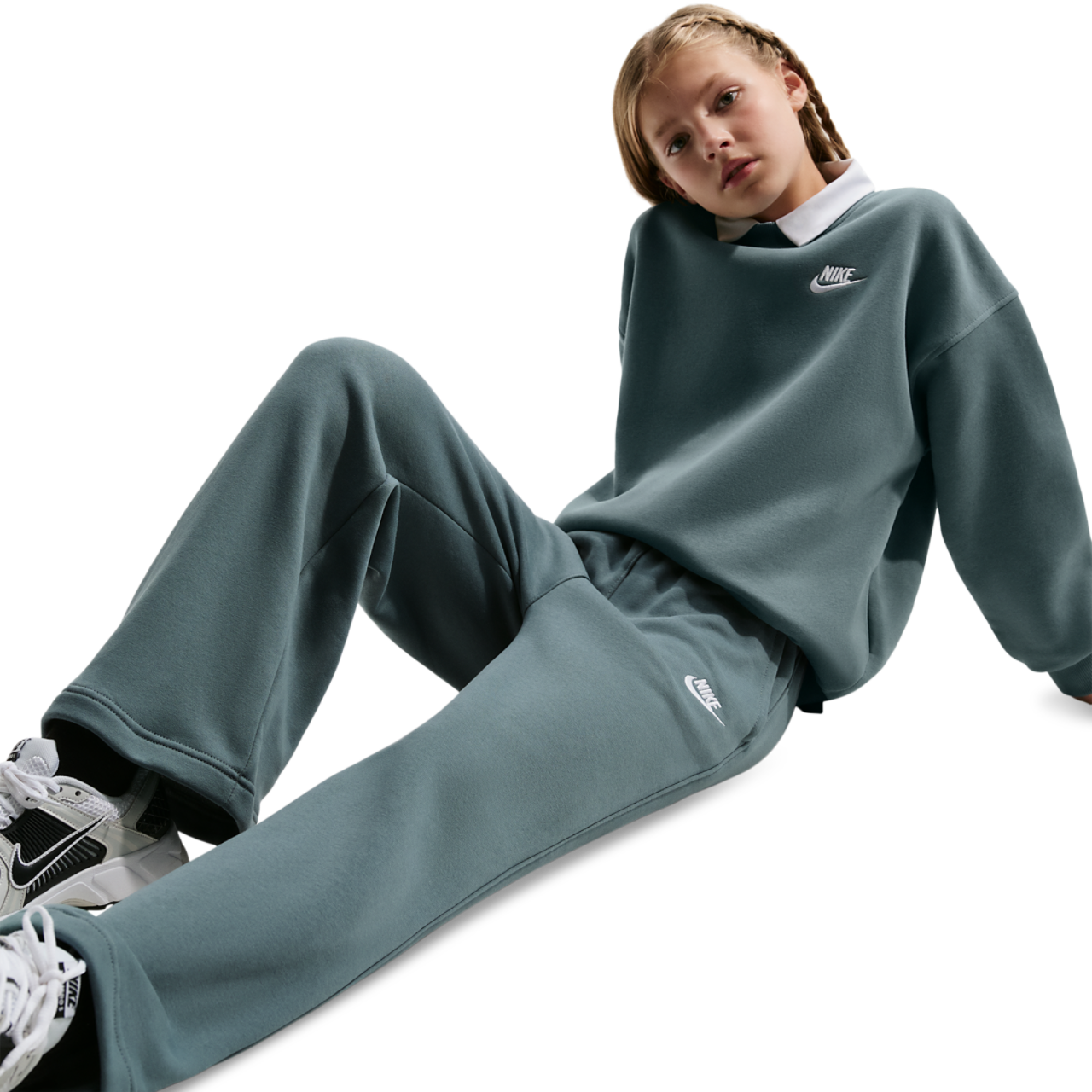 Nike NSW Club Fleece WL Pants Image 3 of 5. Tap to open photo gallery.