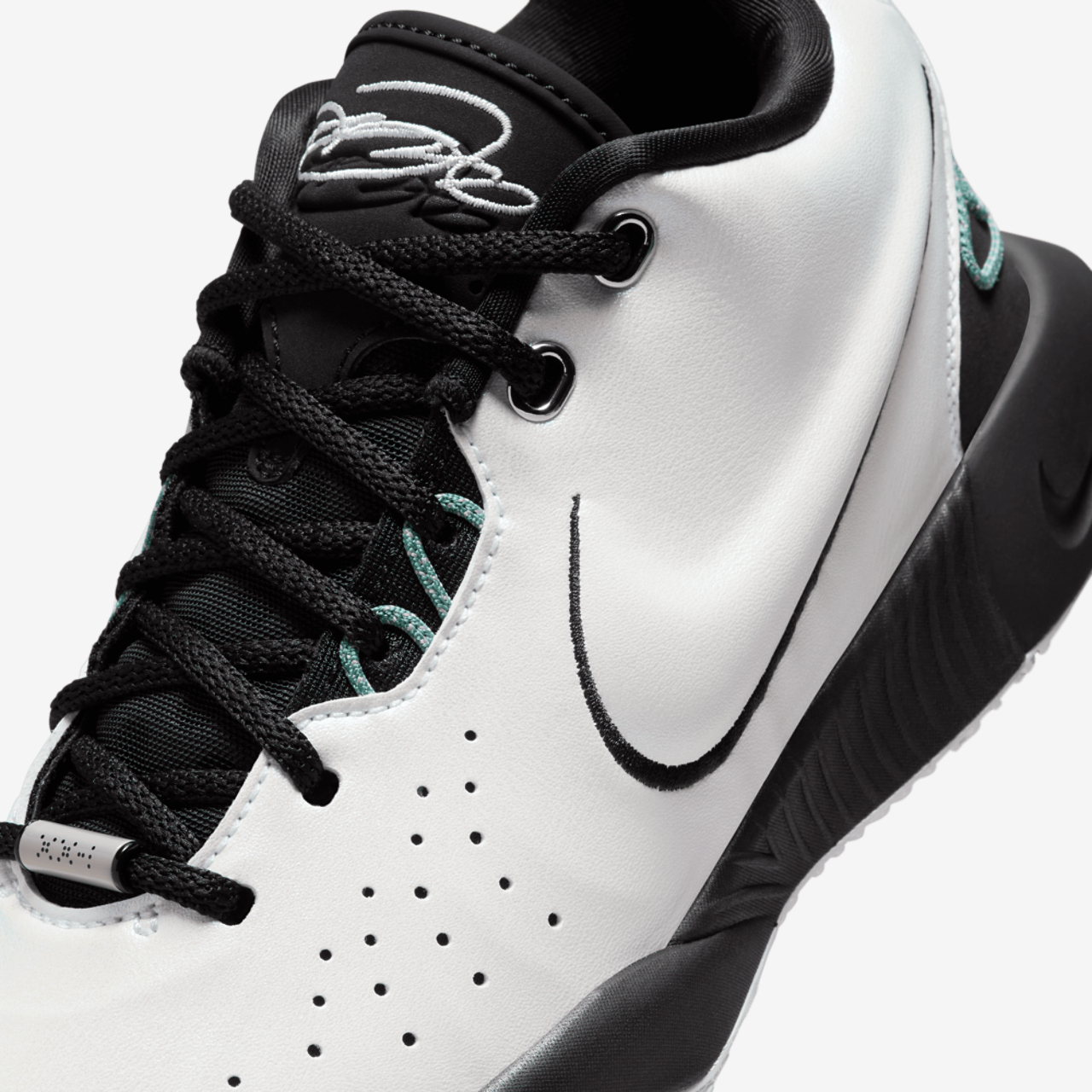 Nike LeBron XXI Image 7 of 7. Tap to open photo gallery.