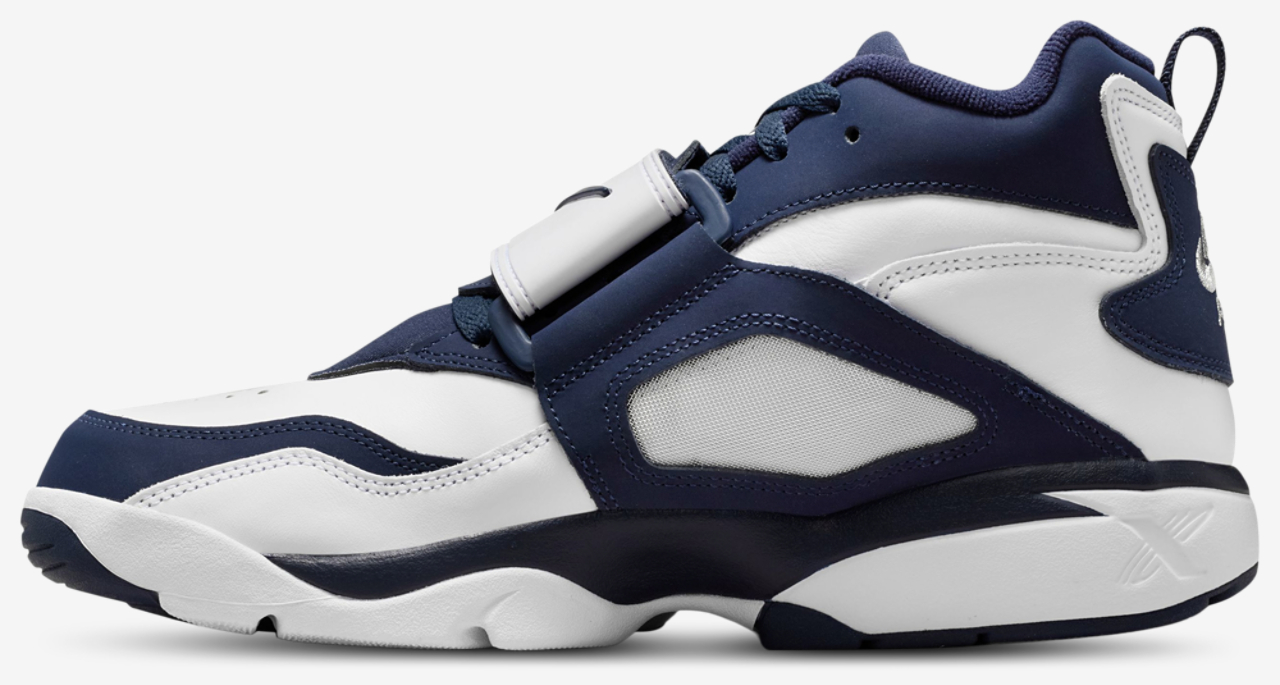 Nike Nike Air Diamond Turf Image 2 of 5. Tap to open photo gallery.