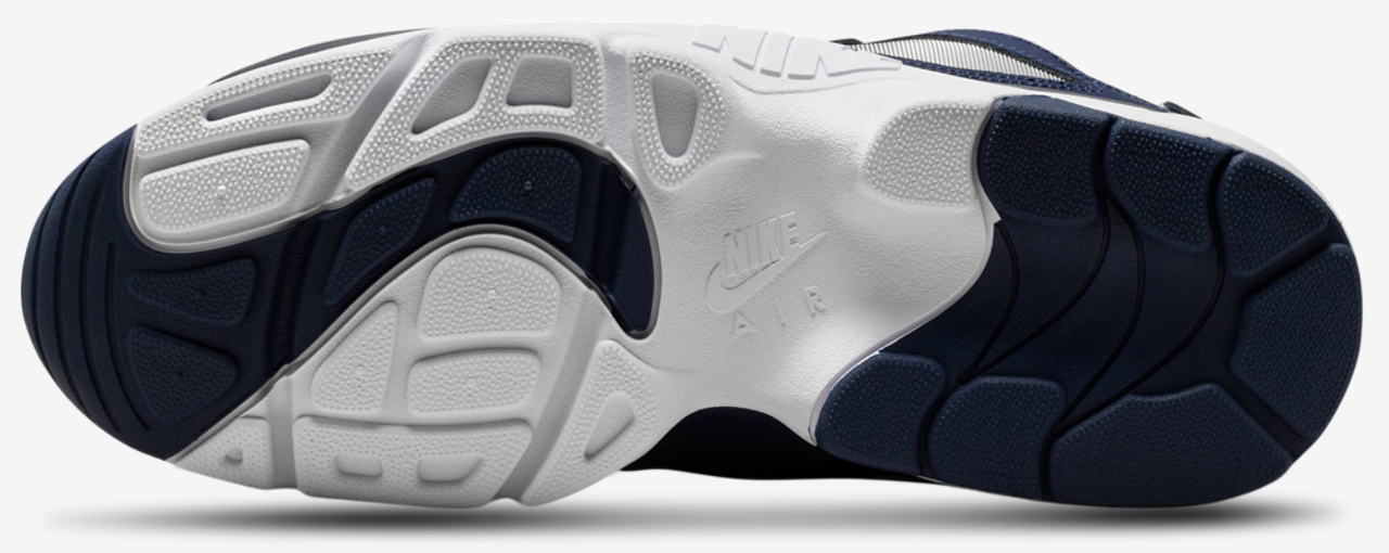 Nike Nike Air Diamond Turf Image 5 of 5. Tap to open photo gallery.