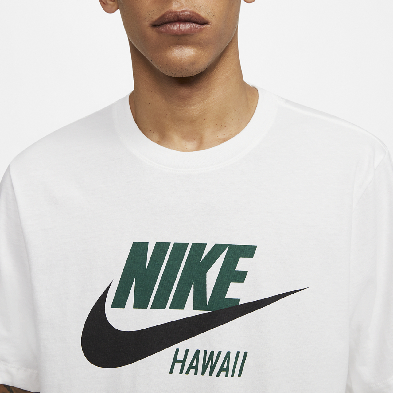 Nike NSW City T-Shirt Image 3 of 3. Tap to open photo gallery.