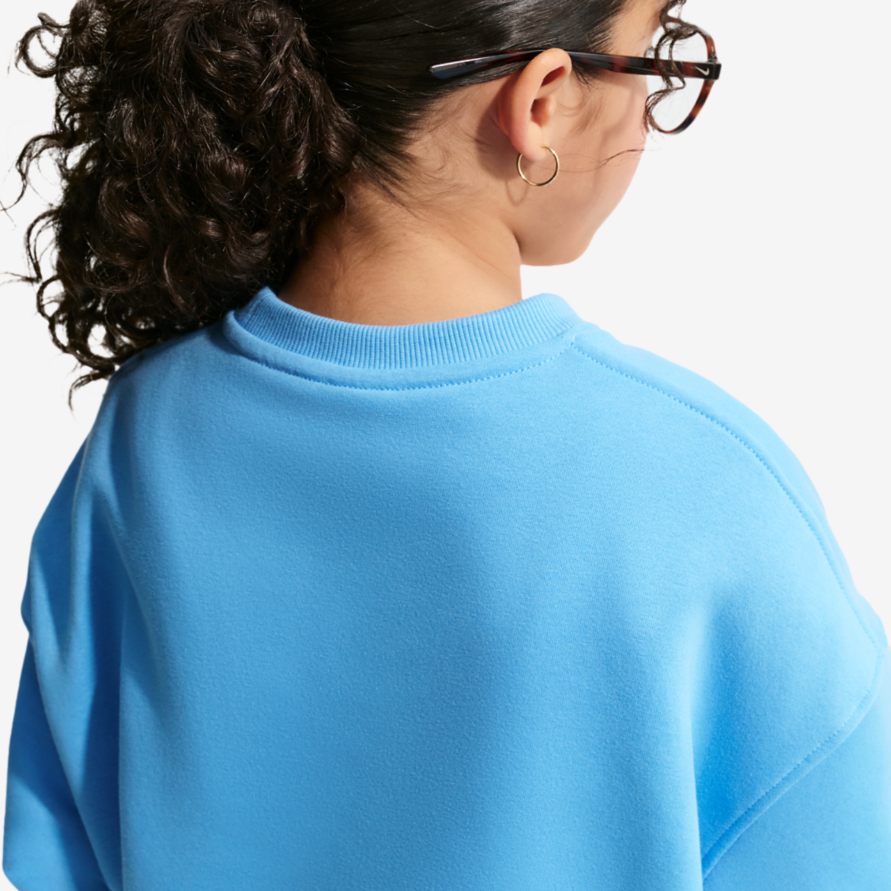 Nike NSW Club Fleece LBR Boxy Crew Image 2 of 2. Tap to open photo gallery.