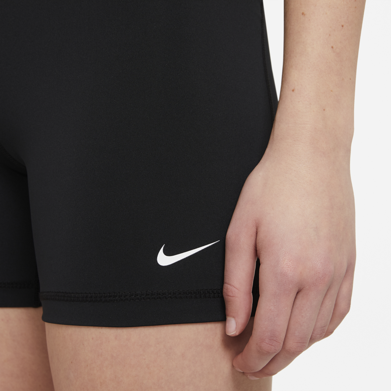 Nike Pro 365 5" Shorts Image 4 of 4. Tap to open photo gallery.